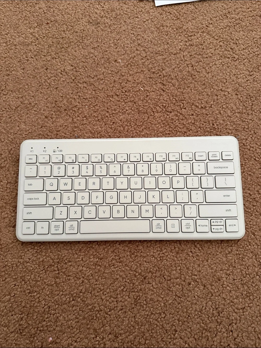 Hayday Slim White Bluetooth Keyboard